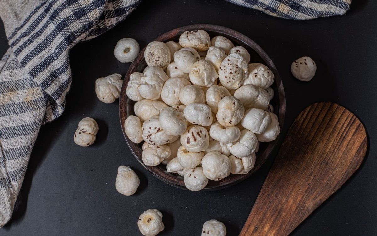 A bowl of roasted makhana ready to snack on